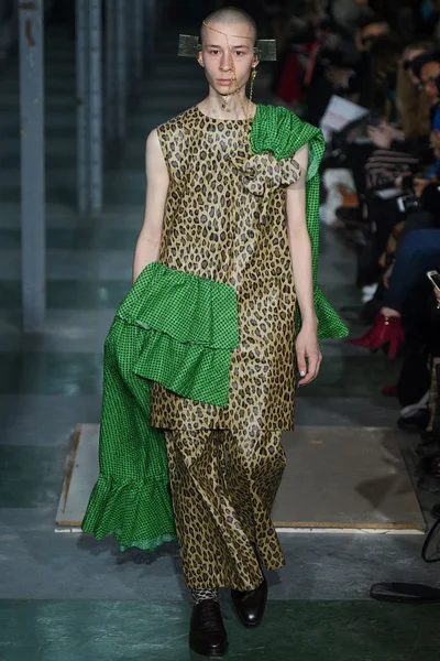 Look 13